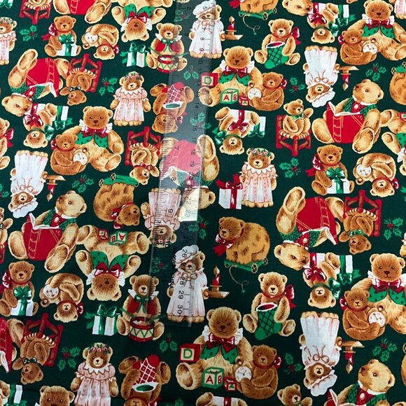 Wamsutta Hallmark Christmas Holiday Scattered Toss Teddy Bear Fabric  Green 2 yd - Picture 4 of 4